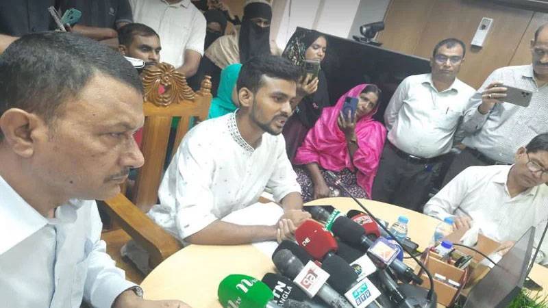শ্রম উপদেষ্টার